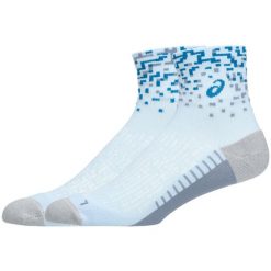 Skarpetki sportowe dla dorosłych Performance Run Quarter Sock. Niebieskie skarpetki damskie Asics, bez wzorów, z nylonu. Za 69.99 zł.