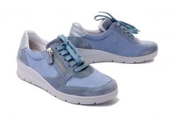 COMFORTABEL 950334-51 sky, półbuty damskie. Niebieskie półbuty damskie Comfortabel, bez wzorów, ze skóry, bez obcasa, na koturnie. Za 245.94 zł.