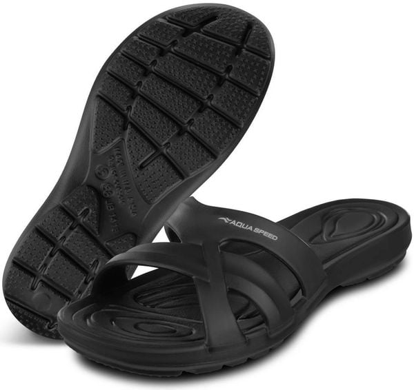 Klapki basenowe damskie Aqua Speed Panama. Czarne klapki damskie Aqua-Speed, bez wzorów, z materiału, bez obcasa. Za 69.99 zł.
