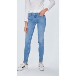 Levi's - Jeansy 710. Niebieskie jeansy damskie Levi's, z obniżonym stanem. W wyprzedaży za 319.90 zł.