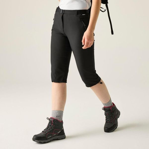 Szorty damskie Regatta Xert Stretch. Niebieskie szorty damskie Regatta, bez wzorów, z elastanu. Za 159.99 zł.
