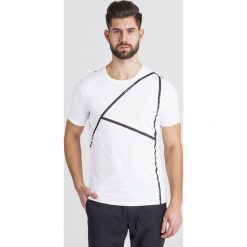 T-SHIRT ARMANI EXCHANGE. Białe t-shirty męskie Armani Exchange, l, bez wzorów, z bawełny, bez kołnierzyka. Za 137.40 zł.