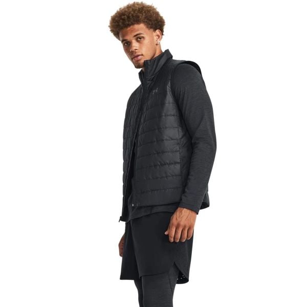 Koszulka męska Under Armour CG Armour Twist Mock. Czarne t-shirty sportowe męskie Under Armour, m, bez ramiączek, do biegania. Za 139.99 zł.