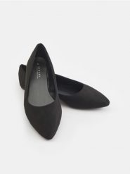 Baleriny - czarny. Czarne baleriny damskie Sinsay, bez wzorów, bez obcasa. Za 19.99 zł.