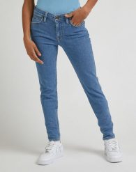 LEE SCARLETT DAMSKIE SPODNIE JEANSOWE JUST A BREESE L526FAB38 112330601. Spodnie materiałowe damskie Lee, bez wzorów, z jeansu. Za 209.99 zł.