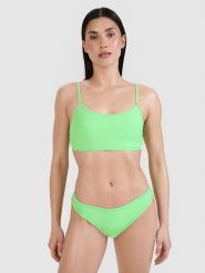 4F Góra od bikini damska - zielona M. Zielone bikini damskie 4f, bez wzorów. W wyprzedaży za 39.99 zł.