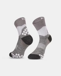 Uniseksowe skarpety outdoorowe Kilpi PRO-U. Białe skarpetki damskie Kilpi, bez wzorów, z materiału. Za 70.90 zł.