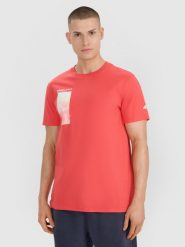 4F T-shirt regular z nadrukiem męski - czerwony S. Czerwone t-shirty męskie 4f, m, bez wzorów, z bawełny, bez kołnierzyka. Za 59.99 zł.