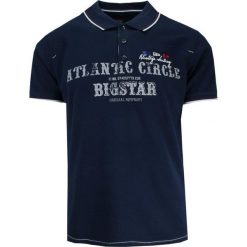 Koszulka POLO Granatowa z Nadrukiem, Casualowa, Męska, Krótki Rękaw. Niebieskie koszulki polo męskie MCL, l, bez wzorów, z bawełny, bez ramiączek. Za 145.00 zł.