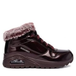 Botki Skechers. Czerwone botki damskie Skechers, bez obcasa, na płaskiej podeszwie, bez zapięcia. Za 339.99 zł.