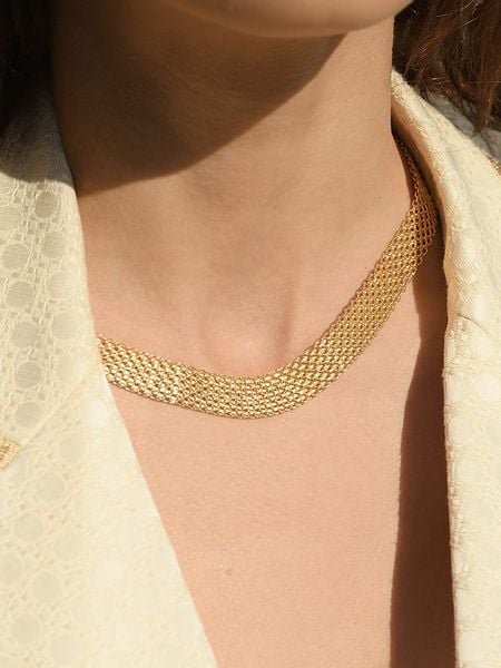 DIAMANTA Złoty naszyjnik "Maille Plate" - dł. 42 cm rozmiar: onesize. Żółte naszyjniki damskie DIAMANTA, złote. Za 8,952.99 zł.