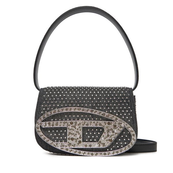 Torebka Diesel. Czarne torebki klasyczne damskie Diesel, bez wzorów, bez dodatków. Za 2,829.00 zł.