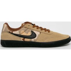 Nike - Buty SB Team Classic. Brązowe buty sportowe na co dzień męskie Nike, z gumy, bez zapięcia. W wyprzedaży za 229.90 zł.
