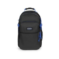 Plecak z uchwytem na bidon i pokrowcem na laptopa Eastpak. Niebieskie plecaki damskie Eastpak, bez wzorów, z materiału, biznesowe. Za 493.00 zł.