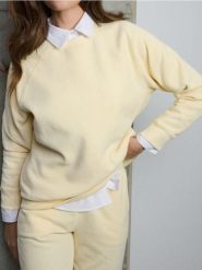 Bluza crewneck - żółty. Żółte bluzy bez kaptura damskie Sinsay, l, bez wzorów, bez ramiączek, bez kaptura. Za 35.99 zł.