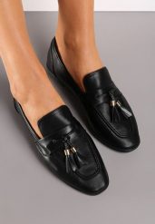 Czarne Mokasyny Typu Loafersy z Metaliczną Klamerką Akovia. Czarne mokasyny damskie Renee. Za 74.99 zł.