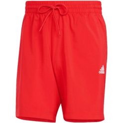 Spodenki męskie adidas Aeroready Essentials Chelsea Small Logo. Czerwone szorty męskie Adidas, m, z materiału, do biegania. Za 105.99 zł.