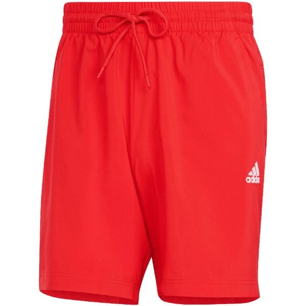 Spodenki męskie adidas Aeroready Essentials Chelsea Small Logo. Czerwone szorty męskie Adidas, bez wzorów, z materiału, klasyczne. Za 105.99 zł.