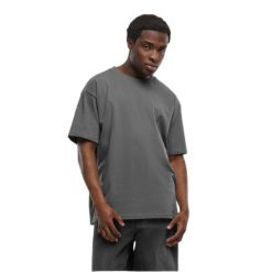 Casual T-shirt Urban Classics. Brązowe t-shirty męskie Urban Classics, m, bez wzorów, bez kołnierzyka. Za 149.50 zł.