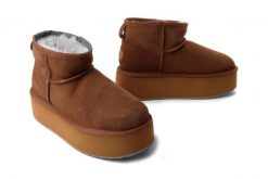EMU AUSTRALIA W13082 Stinger Micro Flatform chestnut, botki damskie. Brązowe botki damskie Emu Australia, na zimę, ze skóry, bez obcasa, bez zapięcia. Za 699.90 zł.