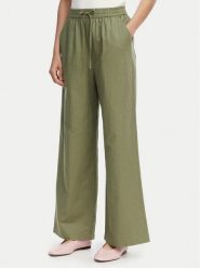 Tommy Jeans Spodnie materiałowe DW0DW22285 Zielony Loose Fit. Zielone jeansy damskie Tommy Jeans, bez wzorów, z jeansu. Za 409.99 zł.