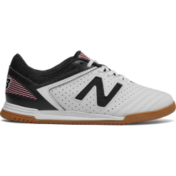 Halówki Junior Audazo 2.0 Strike IN - JSASIWR2. Buty sportowe chłopięce New Balance, z gumy, bez zapięcia. W wyprzedaży za 129.99 zł.
