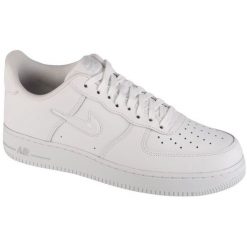 Buty Nike Air Force 1 HM0621-100 białe. Białe buty sportowe na co dzień męskie z gumy, bez zapięcia, do koszykówki, nike air force. Za 732.19 zł.