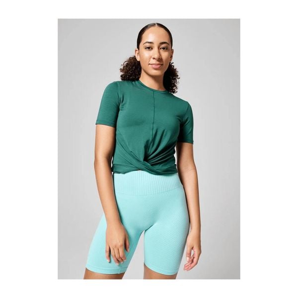 Koszulka Casall Delight Short Wrap Tee 42. Zielone bluzki damskie Casall, bez wzorów, bez kołnierzyka. W wyprzedaży za 237.99 zł.