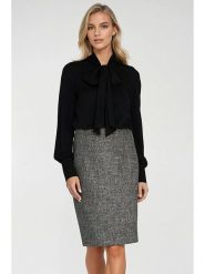 Nife Bluzka w kolorze czarnym rozmiar: 42. Czarne bluzki damskie Nife, bez wzorów, bez kołnierzyka, bez ramiączek. Za 204.48 zł.