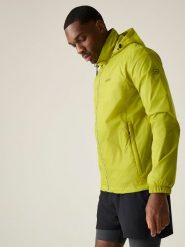 Regatta Kurtka przeciwdeszczowa "Lyle IV" w kolorze zielonym rozmiar: XXL. Zielone kurtki outdoor męskie Regatta, m, bez wzorów, z materiału, bez kaptura. Za 127.95 zł.