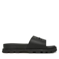 Klapki Hunter. Czarne klapki damskie Hunter, bez wzorów, bez obcasa. Za 149.99 zł.
