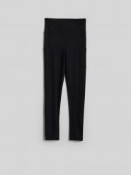 4F Legginsy z prążkowanej dzianiny damskie - czarne L. Czarne legginsy damskie 4f, l, bez wzorów, z dzianiny. Za 99.99 zł.