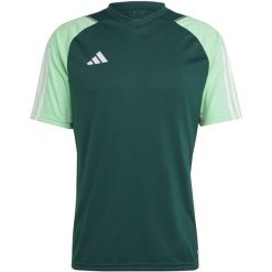 Koszulka piłkarska męska Adidas Tiro 23 Competition Jersey. Zielone t-shirty sportowe męskie Adidas, m, z jersey, bez ramiączek, do piłki nożnej. Za 89.99 zł.