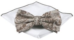 Mucha Męska z Poszetką (Zestaw) - Chattier - Odcienie Beżów, Wzór Orientalny. Krawaty i muchy męskie Chattier, bez wzorów, eleganckie. Za 59.00 zł.