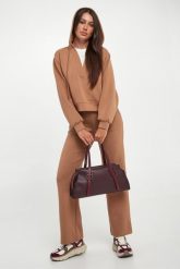 Dres + T-shirt damskie TWINSET U&B. T-shirty damskie Twinset U&B, l, bez wzorów, z dresówki, bez kołnierzyka. Za 1,359.00 zł.