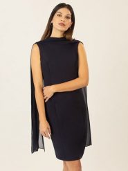 APART Sukienka w kolorze granatowym rozmiar: 36. Niebieskie sukienki damskie Apart, bez wzorów, bez kołnierzyka, bez ramiączek, mini. Za 158.10 zł.