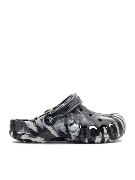 Crocs Klapki C-BAYA MARBLED CLOG 206935-066 Czarny. Czarne klapki damskie Crocs, bez wzorów, z materiału, bez obcasa. Za 189.99 zł.