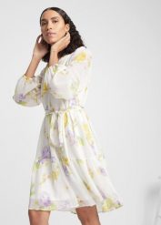 Sukienka. Białe sukienki damskie bonprix, bez wzorów, bez kołnierzyka, bez ramiączek. Za 122.99 zł.