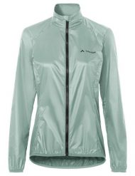 Kurtka rowerowa W Matera Air Jacket. Zielone kurtki damskie Vaude, bez wzorów, z materiału, bez kaptura. Za 368.70 zł.