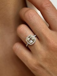 Les Petites Précieuses Pozłacany pierścionek z cyrkoniami i ametystem rozmiar: 60. Zielone pierścionki damskie Les Petites Précieuses, z ametystem, pozłacane. Za 217.99 zł.