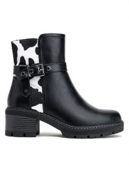 Foreverfolie Botki w kolorze czarnym rozmiar: 38. Czarne botki damskie Foreverfolie, eleganckie, bez obcasa, bez zapięcia. Za 130.99 zł.