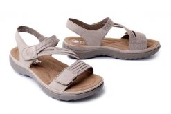 RIEKER 64870-62 beige, sandały damskie. Brązowe sandały damskie Rieker, bez wzorów, bez obcasa. Za 271.92 zł.