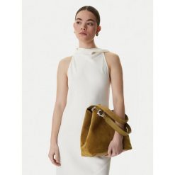 Torebka Coccinelle. Brązowe torebki klasyczne damskie Coccinelle, bez wzorów, bez dodatków. Za 1,269.00 zł.