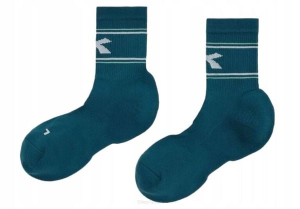Skarpety tenisowe Diadora Socks Court. Zielone skarpetki damskie Diadora, bez wzorów, z elastanu. Za 54.99 zł.