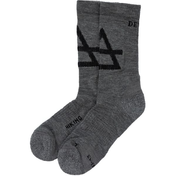 Skarpety turystyczne Devold Hiking Merino Medium Sock. Szare skarpetki damskie Devold, bez wzorów, z elastanu. Za 159.10 zł.