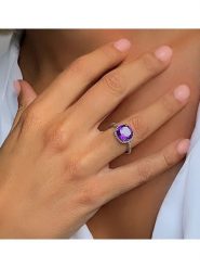 Les Petites Précieuses Srebrny pierścionek z ametystem rozmiar: 56. Różowe pierścionki damskie Les Petites Précieuses, z ametystem, srebrne. Za 166.10 zł.