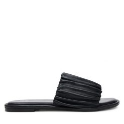 Klapki Bronx. Czarne klapki damskie Bronx, bez wzorów, bez obcasa. Za 219.99 zł.