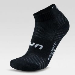 Skarpety treningowe dla dorosłych Uyn Agule Low Cut Socks. Czarne skarpetki damskie UYN, bez wzorów. Za 79.99 zł.