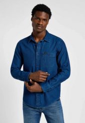 MĘSKA KOSZULA JEANSOWA LEE SURE SHIRT INKY BLUE 112355712 L66N008587. Niebieskie koszule męskie Lee, l, bez wzorów, z jeansu, bez kołnierzyka, bez ramiączek. Za 159.99 zł.