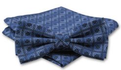 Elegancka Mucha Męska - Alties - Granatowy Wzór. Niebieskie krawaty i muchy męskie Alties, bez wzorów, eleganckie. Za 54.00 zł.